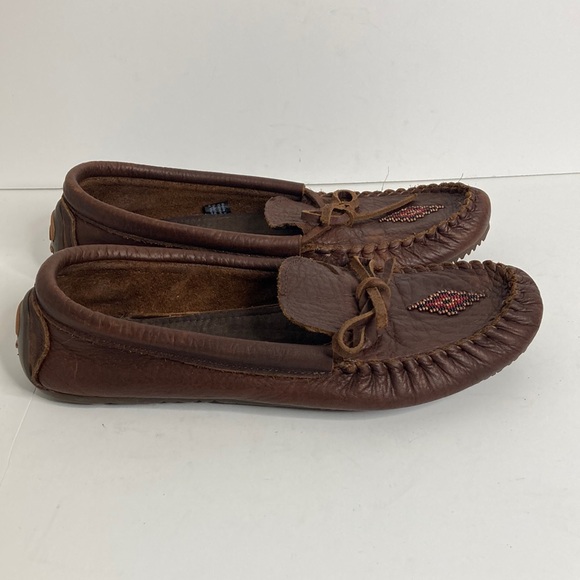 Manitobah Shoes - Manitobah Mukluks Shoes Womens 11 Brown Leather Canoe Moccasin Loafer Vibram